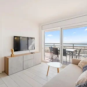 atico-welcs-042-frente-al-mar-con-terraza.catalonia-hotels.com/